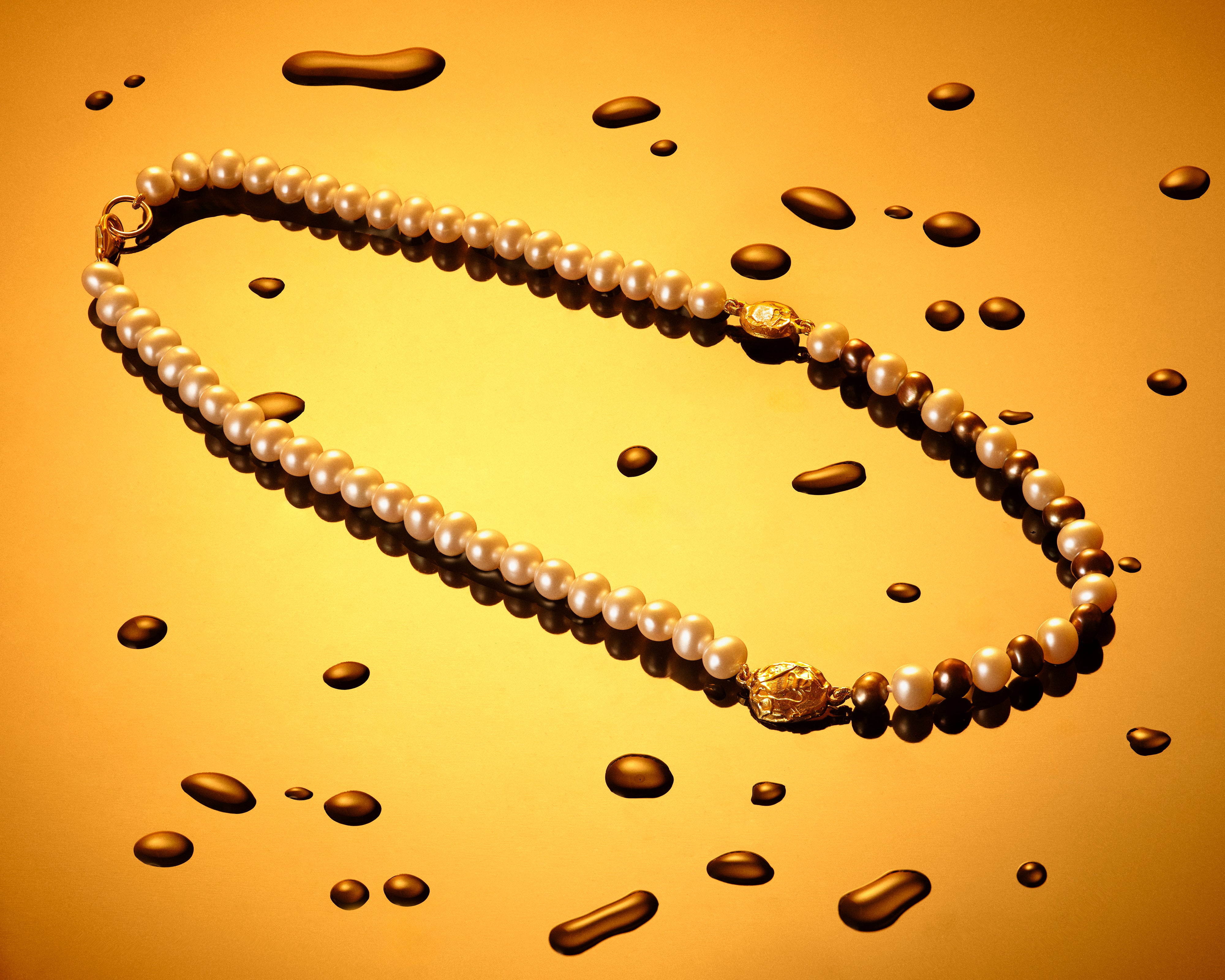 Black and White Freshwater Pearl Necklace